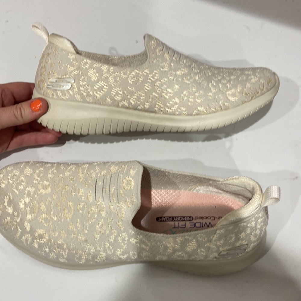 Sketchers wide fit air cooled memory foam womens 9 EUC cream animal print - Picture 9 of 11